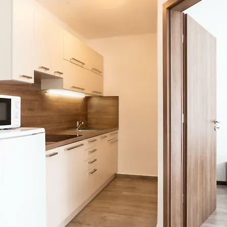 Raba Apartment *
